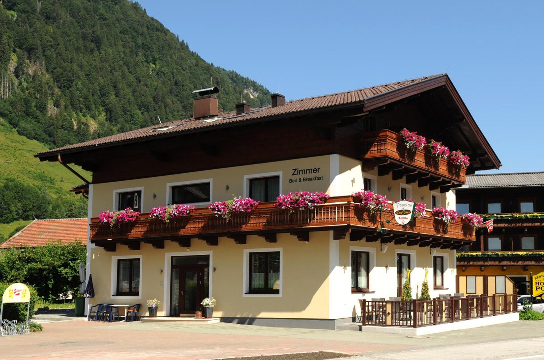 Pension Dorfplatzl Fusch an der Grossglocknerstrasse Exterior foto